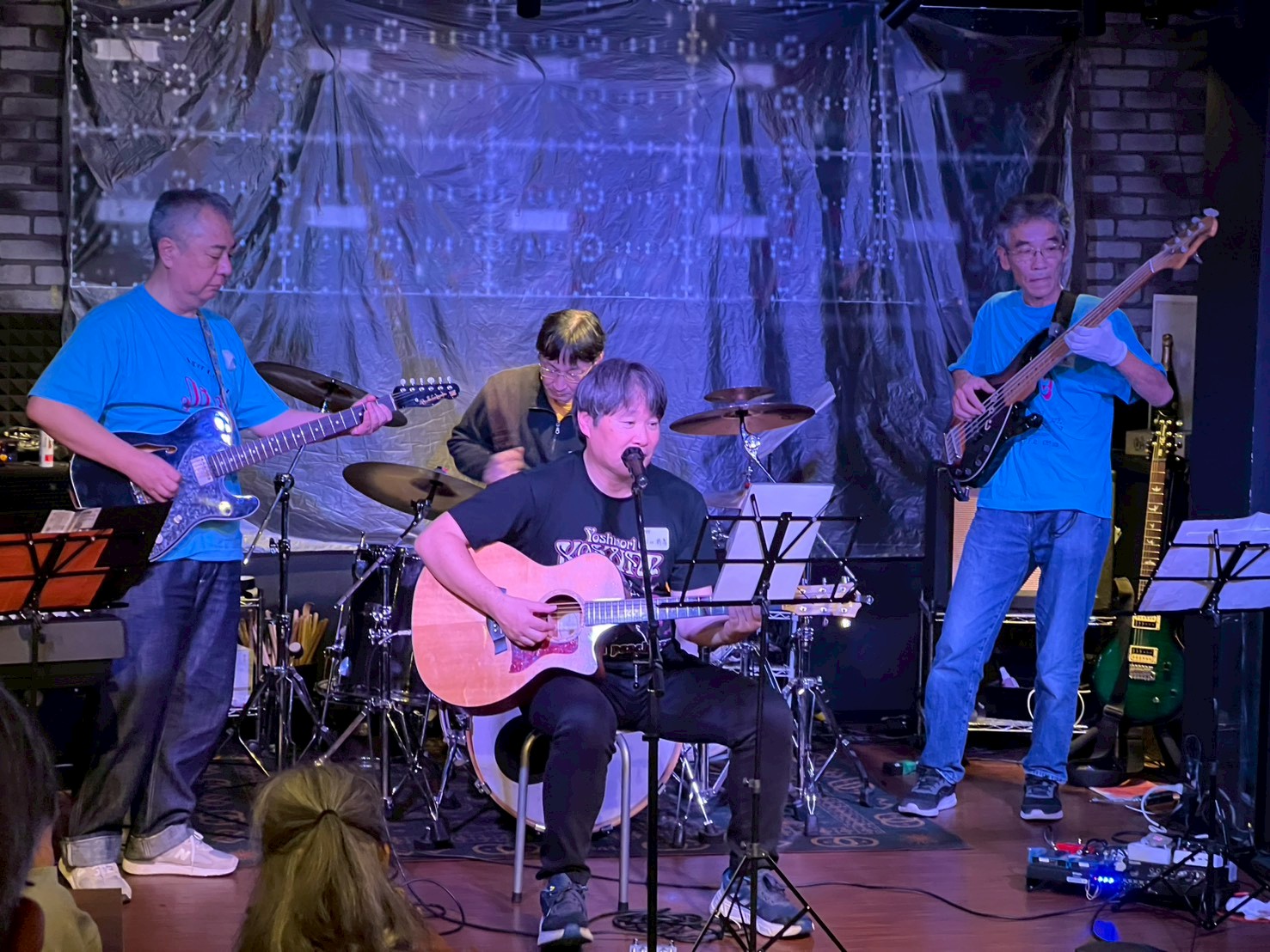 �N���b�N����Ɗg��ʐ^������܂�